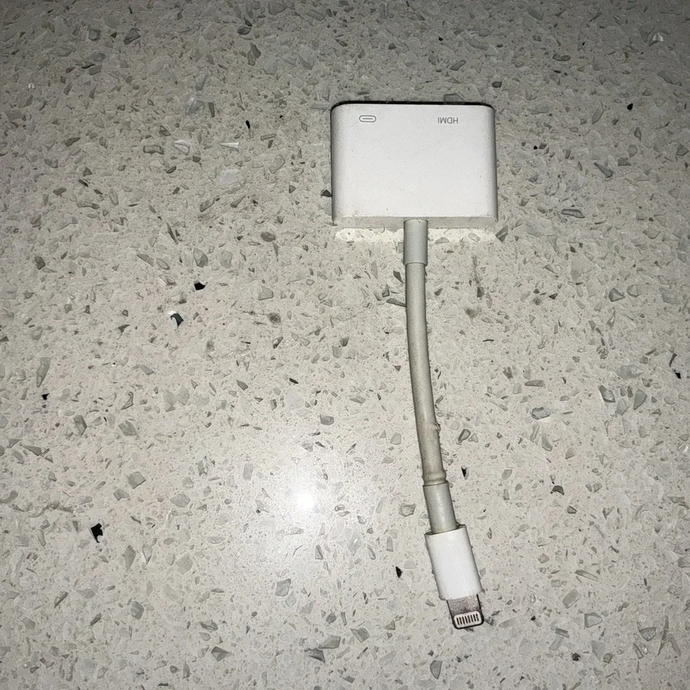 Apple Lightning Digital AV‎ Adapter A1438 Lightning To HDMI